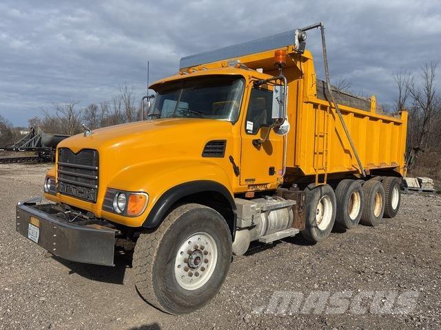 Mack CV713 Kiper kamioni