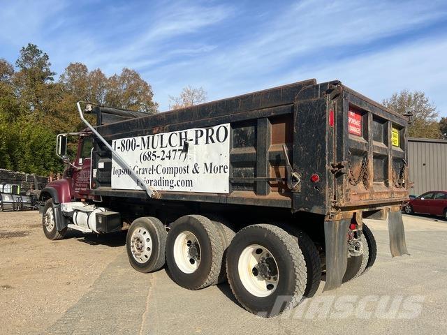 Mack CV713 Kiper kamioni