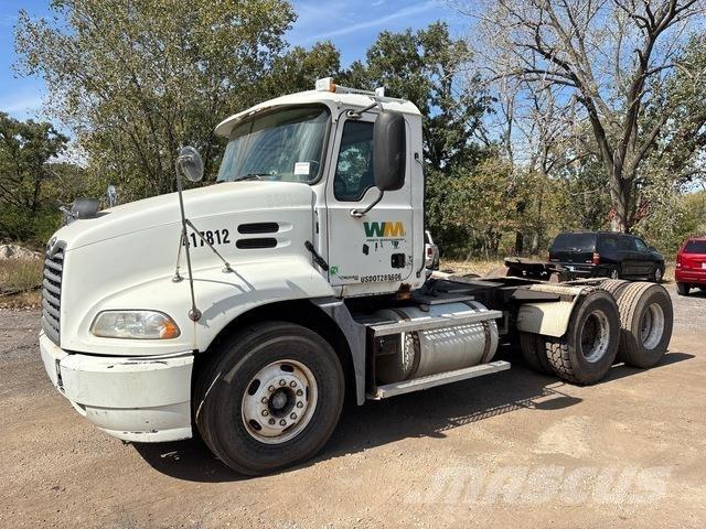Mack CXN613 Traktorske jedinice