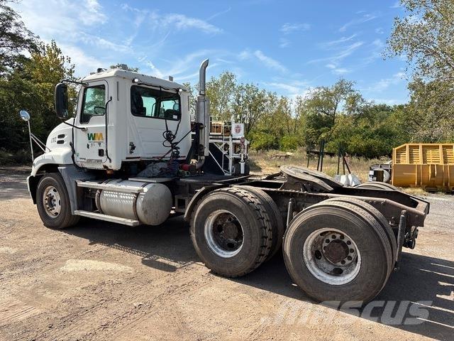 Mack CXN613 Traktorske jedinice