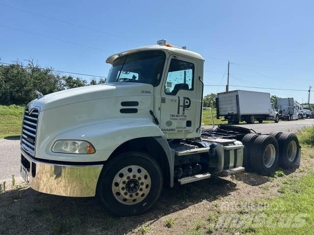 Mack CXU613 Traktorske jedinice