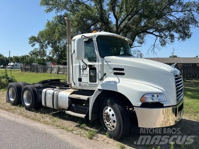 Mack CXU613 Traktorske jedinice