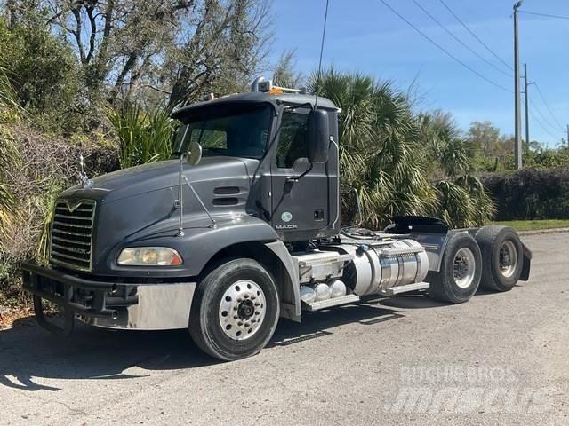 Mack CXU613 Traktorske jedinice