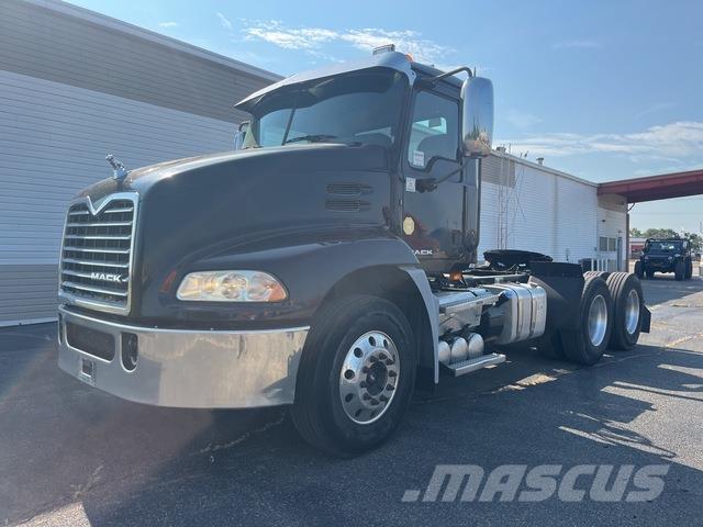 Mack CXU613 Traktorske jedinice