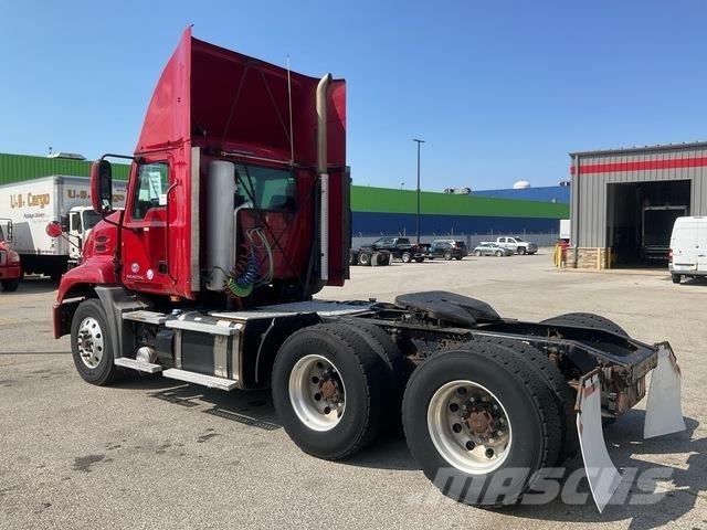 Mack CXU613 Traktorske jedinice