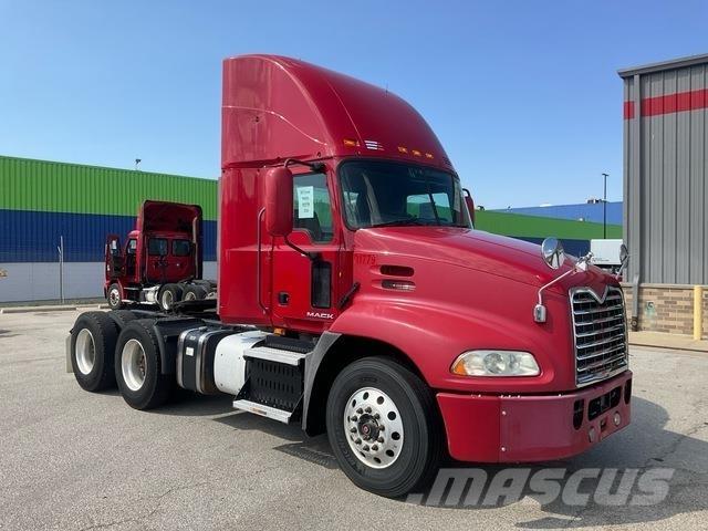 Mack CXU613 Traktorske jedinice