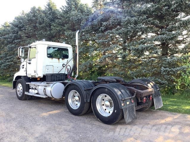 Mack CXU613 Traktorske jedinice