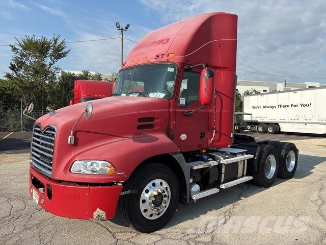 Mack CXU613 Traktorske jedinice