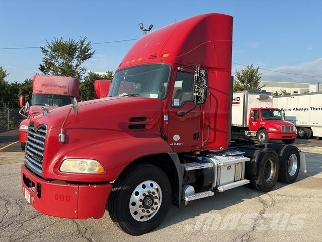 Mack CXU613 Traktorske jedinice