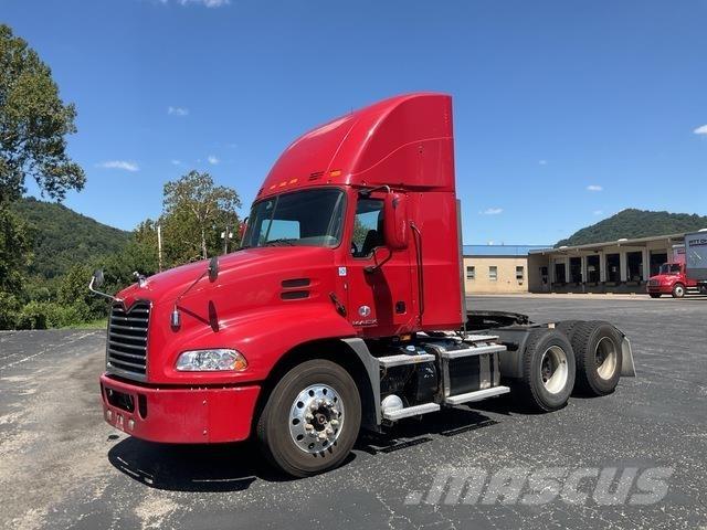 Mack CXU613 Traktorske jedinice