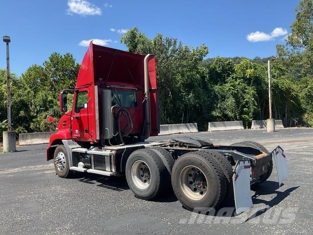Mack CXU613 Traktorske jedinice