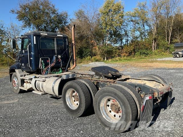 Mack CXU613 Traktorske jedinice