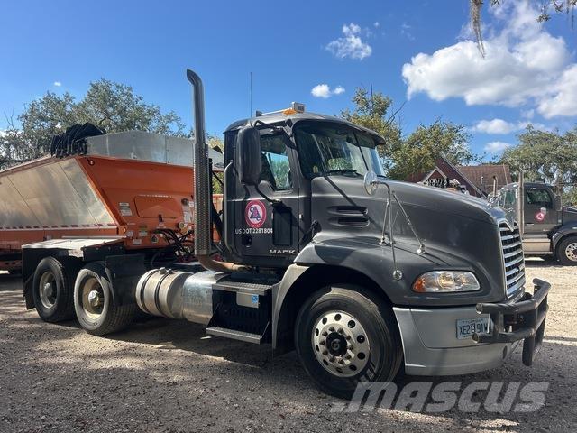 Mack CXU613 Traktorske jedinice