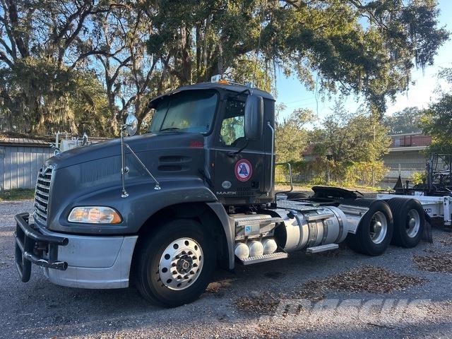 Mack CXU613 Traktorske jedinice