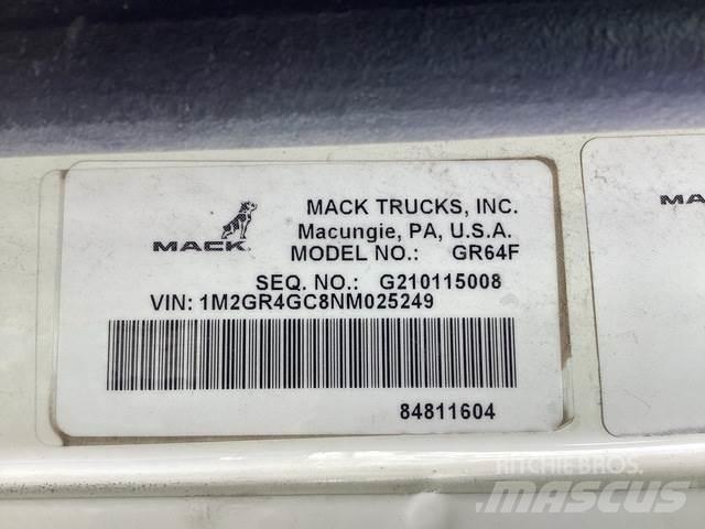 Mack GR64F Kiper kamioni