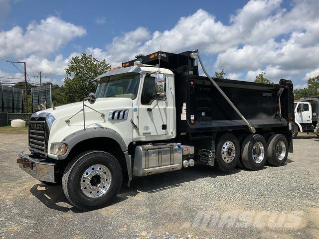 Mack GR64F Kiper kamioni