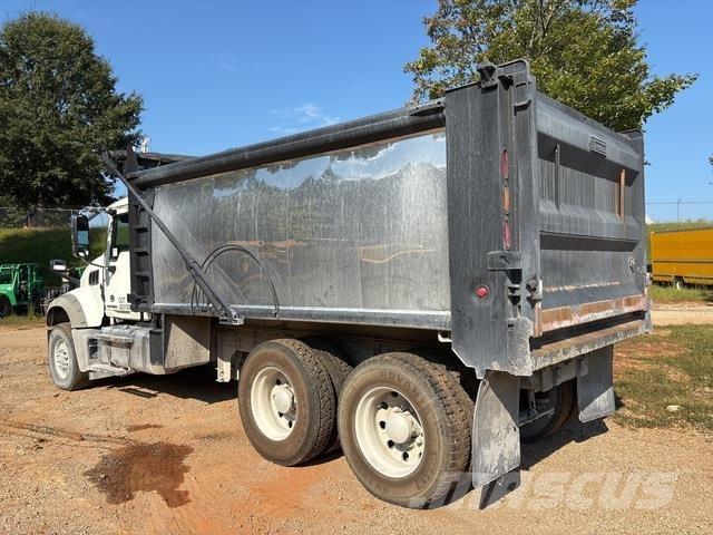 Mack GU713 Kiper kamioni