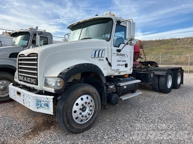 Mack GU713 Traktorske jedinice