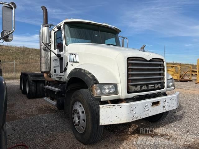 Mack GU713 Traktorske jedinice