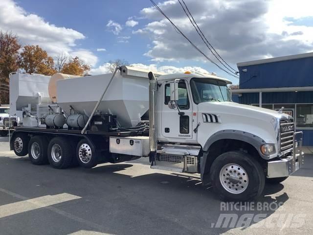 Mack GU713 Kamioni mikseri za beton