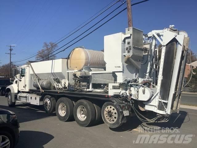 Mack GU713 Kamioni mikseri za beton