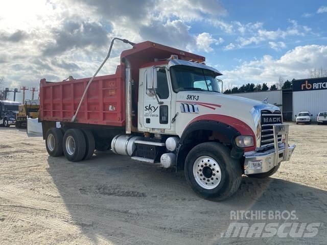 Mack GU713 Kiper kamioni