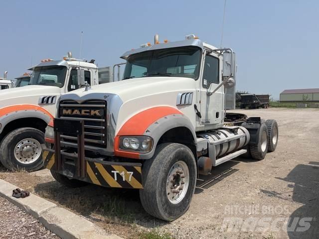 Mack GU713 Traktorske jedinice