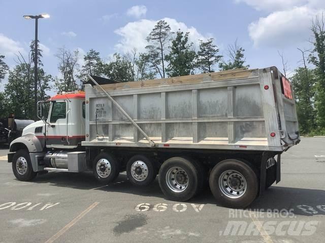 Mack GU713 Kiper kamioni