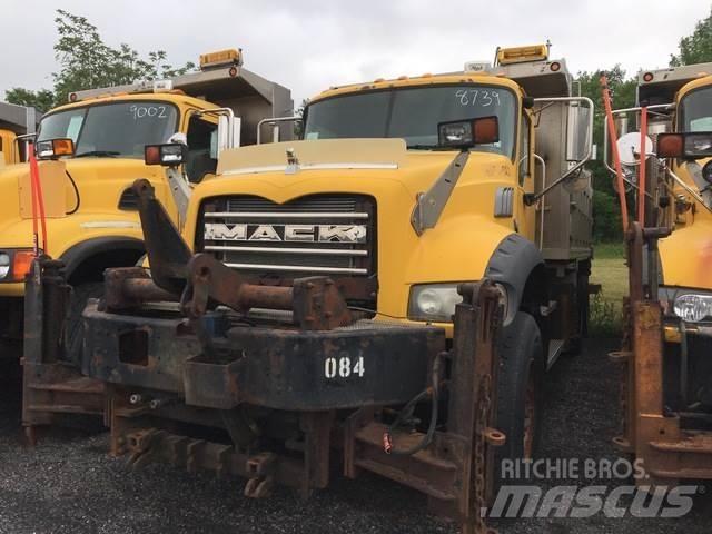 Mack GU713 Sniježne daske i  plugovi