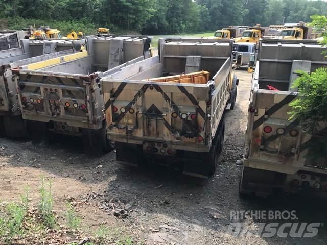 Mack GU713 Sniježne daske i  plugovi