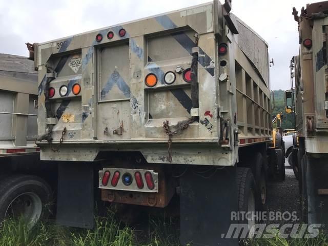 Mack GU713 Kiper kamioni