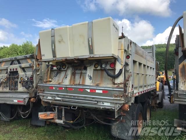 Mack GU713 Kiper kamioni