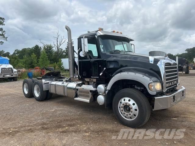 Mack GU713 Traktorske jedinice