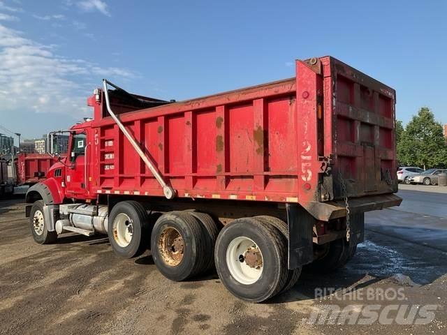 Mack GU713 Kiper kamioni