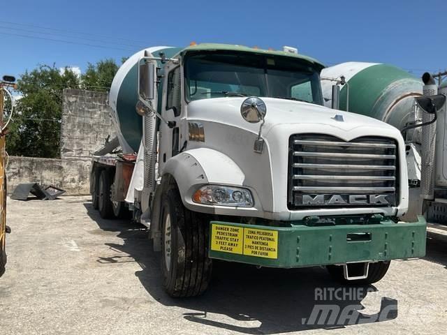 Mack GU813 Ostali kamioni