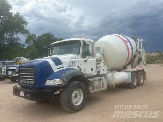 Mack GU813 Ostali kamioni