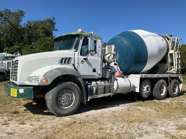 Mack GU813 Ostali kamioni