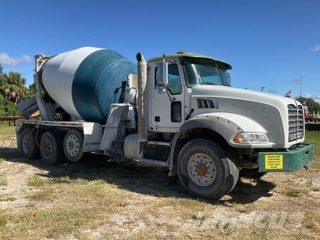 Mack GU813 Ostali kamioni