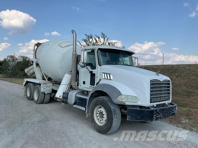 Mack GU813 Ostali kamioni