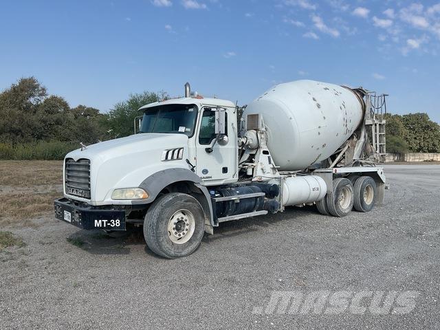 Mack GU813 Ostali kamioni