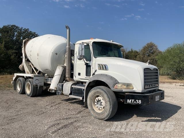 Mack GU813 Ostali kamioni
