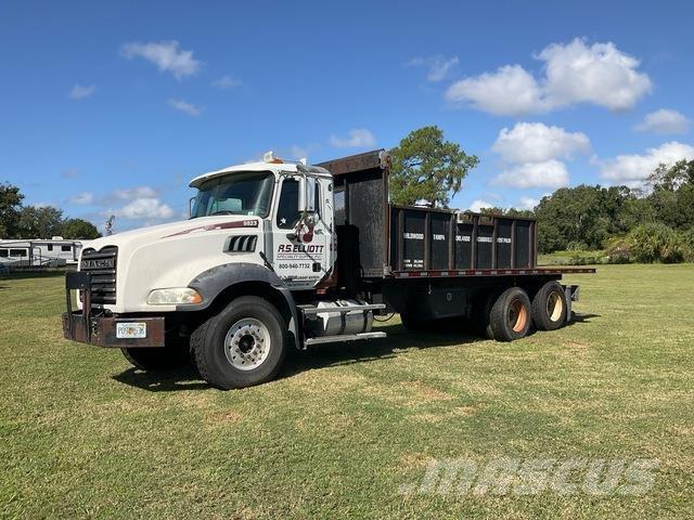 Mack GU813 Kiper kamioni