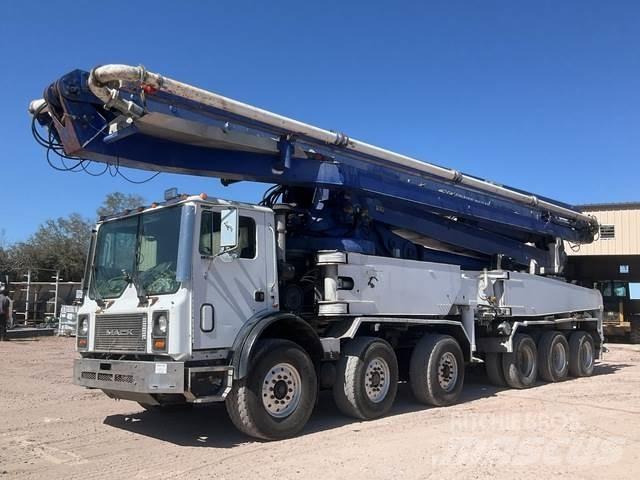 Mack MR688S Kamionske beton pumpe