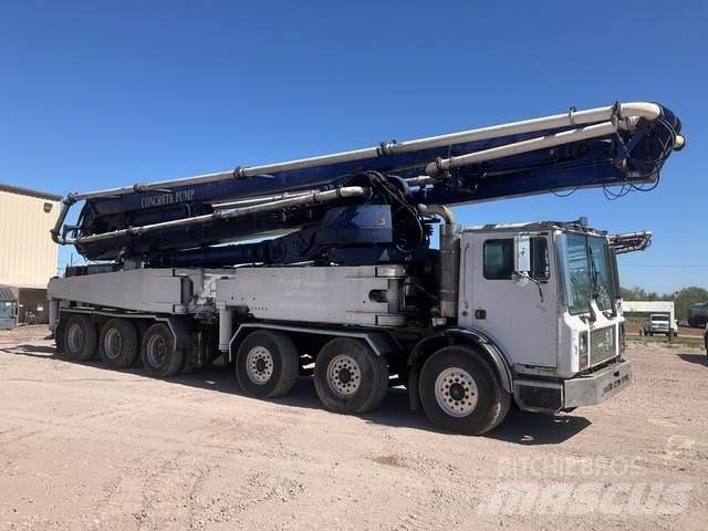Mack MR688S Kamionske beton pumpe
