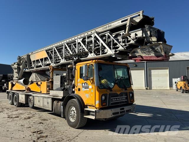 Mack MRU613 Kamionske beton pumpe