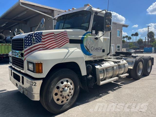 Mack PI64T Traktorske jedinice