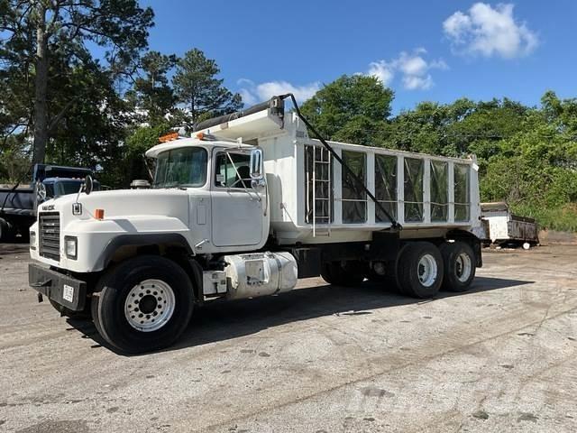 Mack RD600 Kiper kamioni