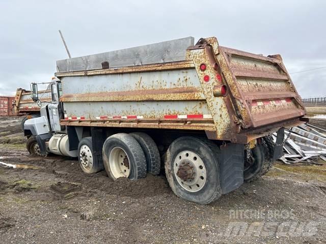 Mack RD688S Kiper kamioni