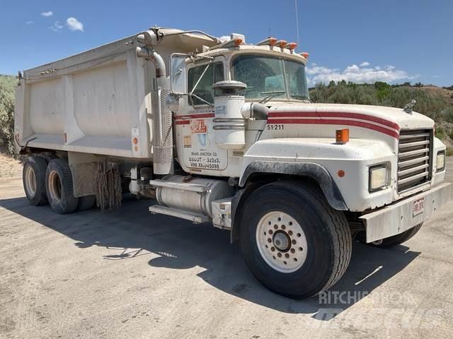 Mack RD688S Kiper kamioni