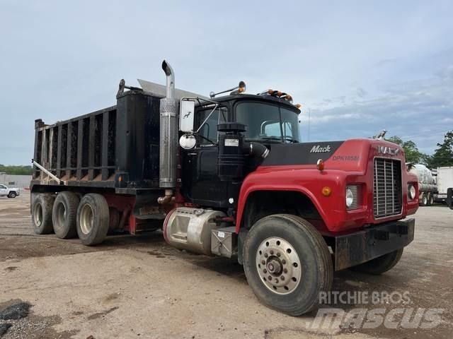 Mack RD690S Kiper kamioni